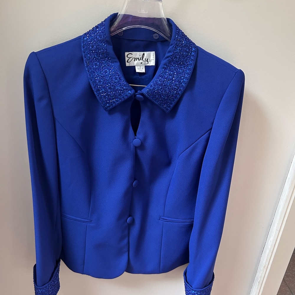 Elegant Sapphire Blue Women's Blazer with skirt included